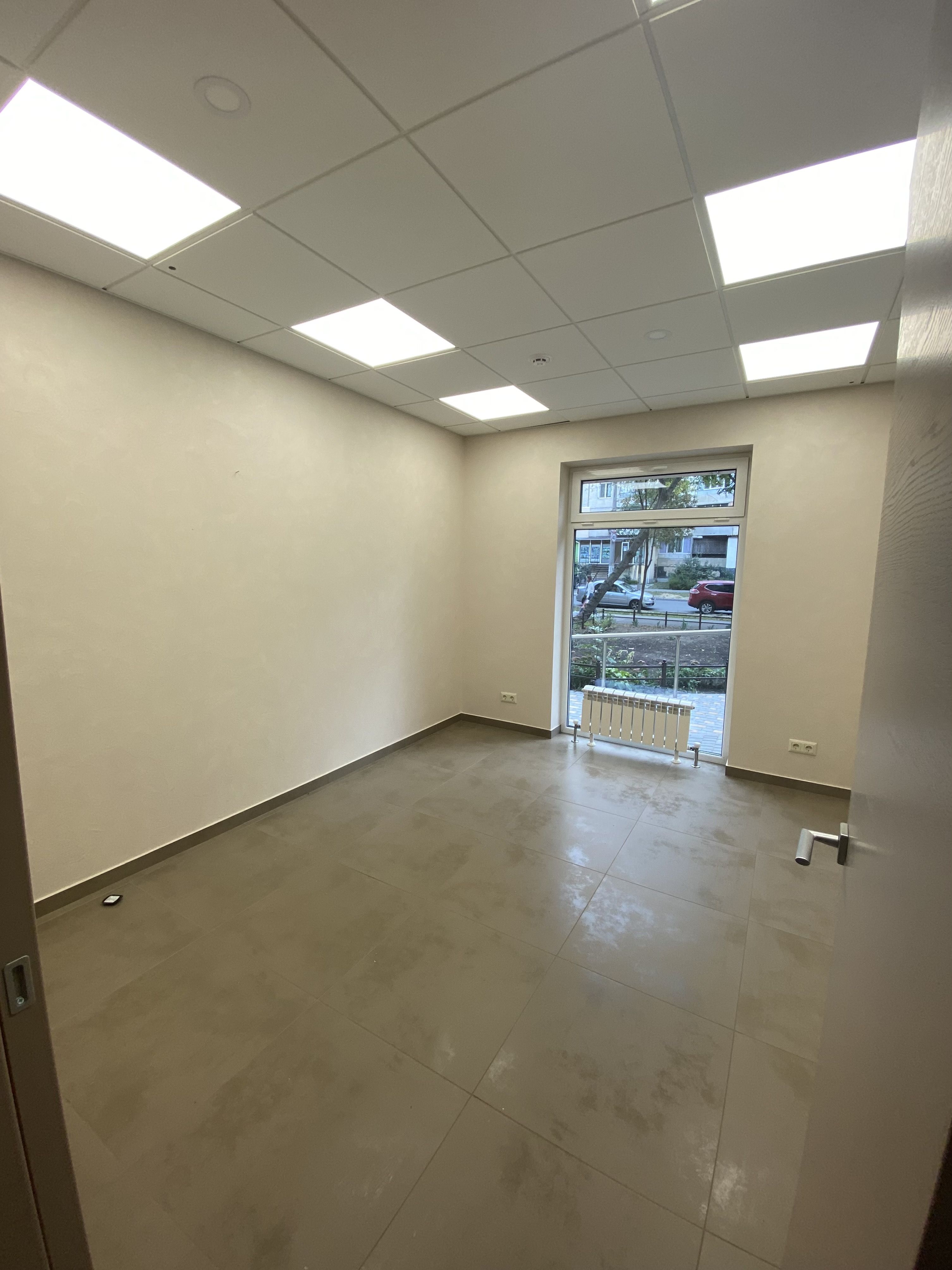 Продам помещение на проспекте Гагарина под любой вид деятельности ID 52868 (Фото 2)