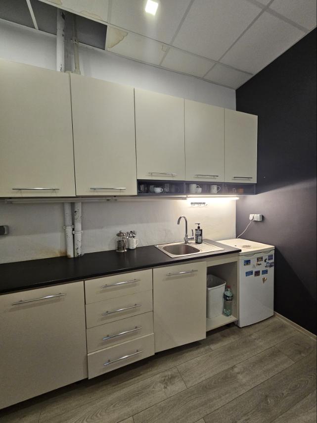 Офис с ремонтом в ЖК Ренессанс у Старобазарного сквера ID 51597 (Фото 7)