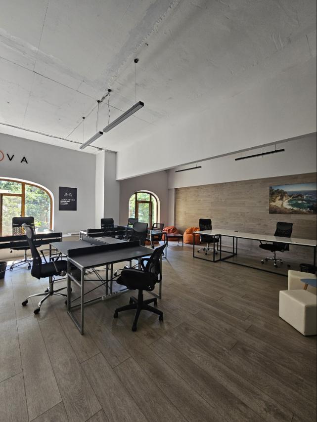 Офис с ремонтом в ЖК Ренессанс у Старобазарного сквера ID 51597 (Фото 8)