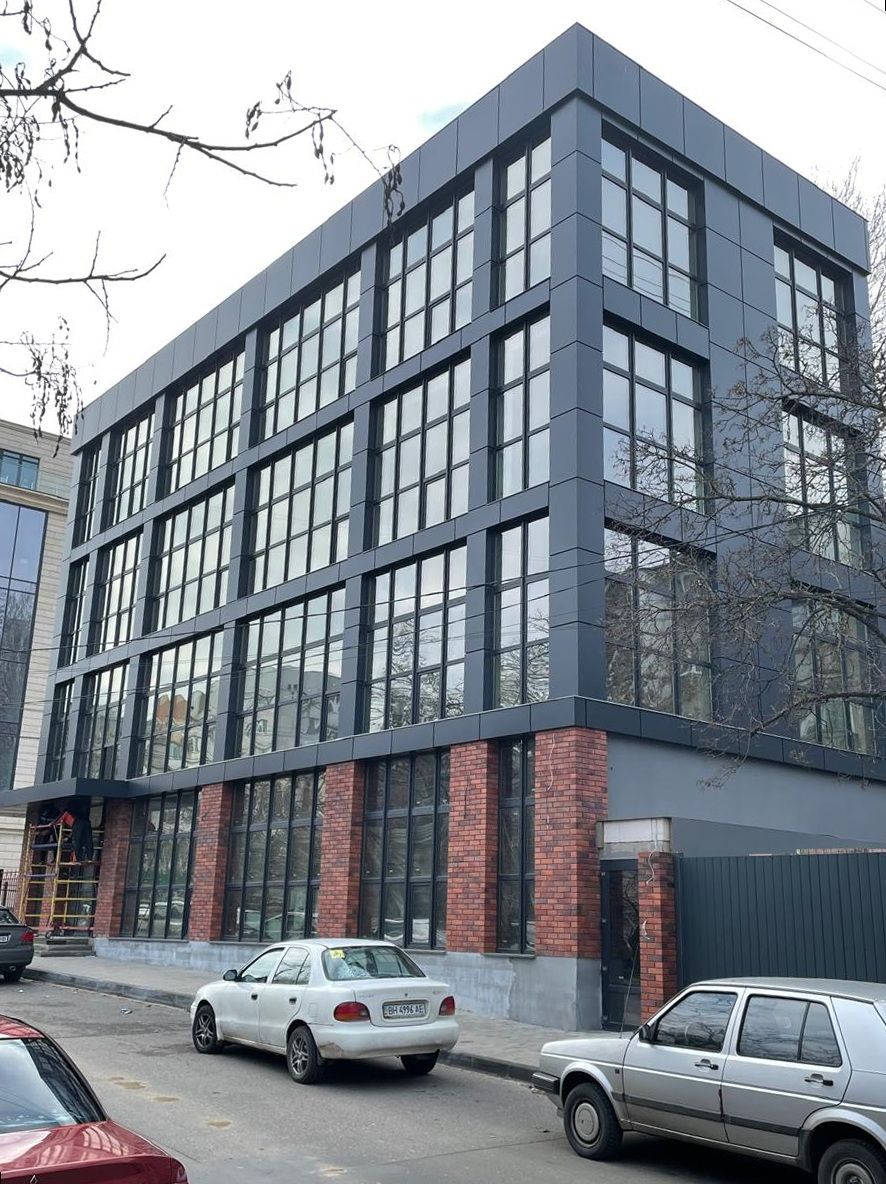 Аренда фасадного офиса 160 м² в новом БЦ на 5-й ст. Фонтана ID 54018 (Фото 2)