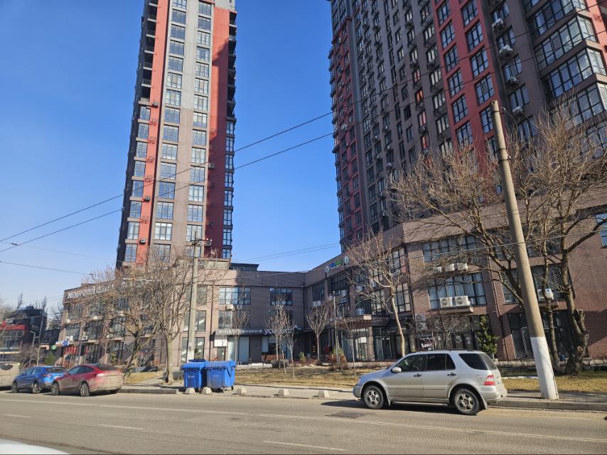 Сдам торговое помещение район пл.Толбухина, фасад ID 54064 (Фото 1)