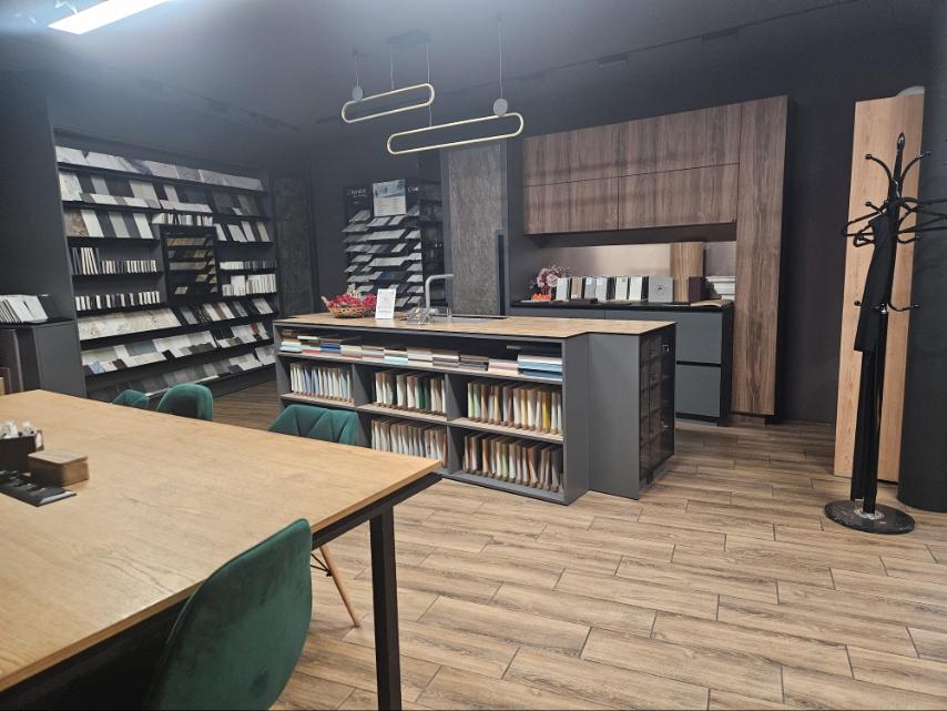 Продажа фасадного коммерческого помещения на ул. Семинарская ID 41539 (Фото 2)