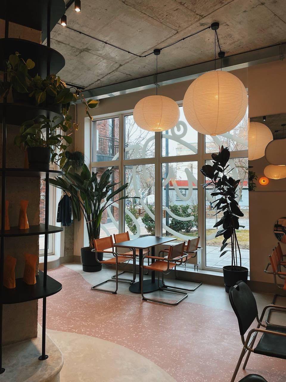 Аренда фасадного кафе 120 м² на Ак. Филатова / пл. Толбухина ID 54086 (Фото 1)