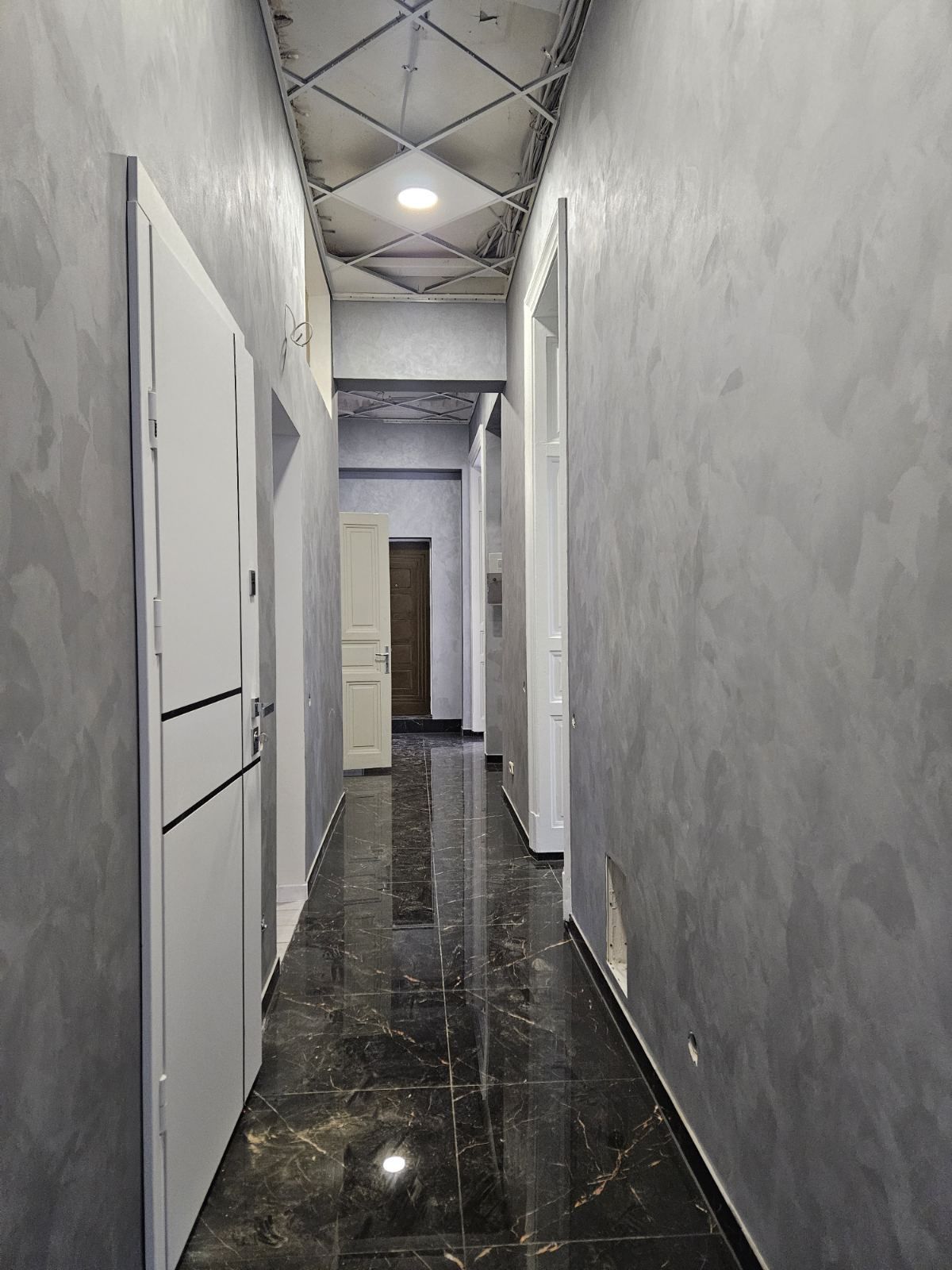 Фасадное помещение 144 кв м на Французском бульваре с ремонтом. ID 54136 (Фото 5)