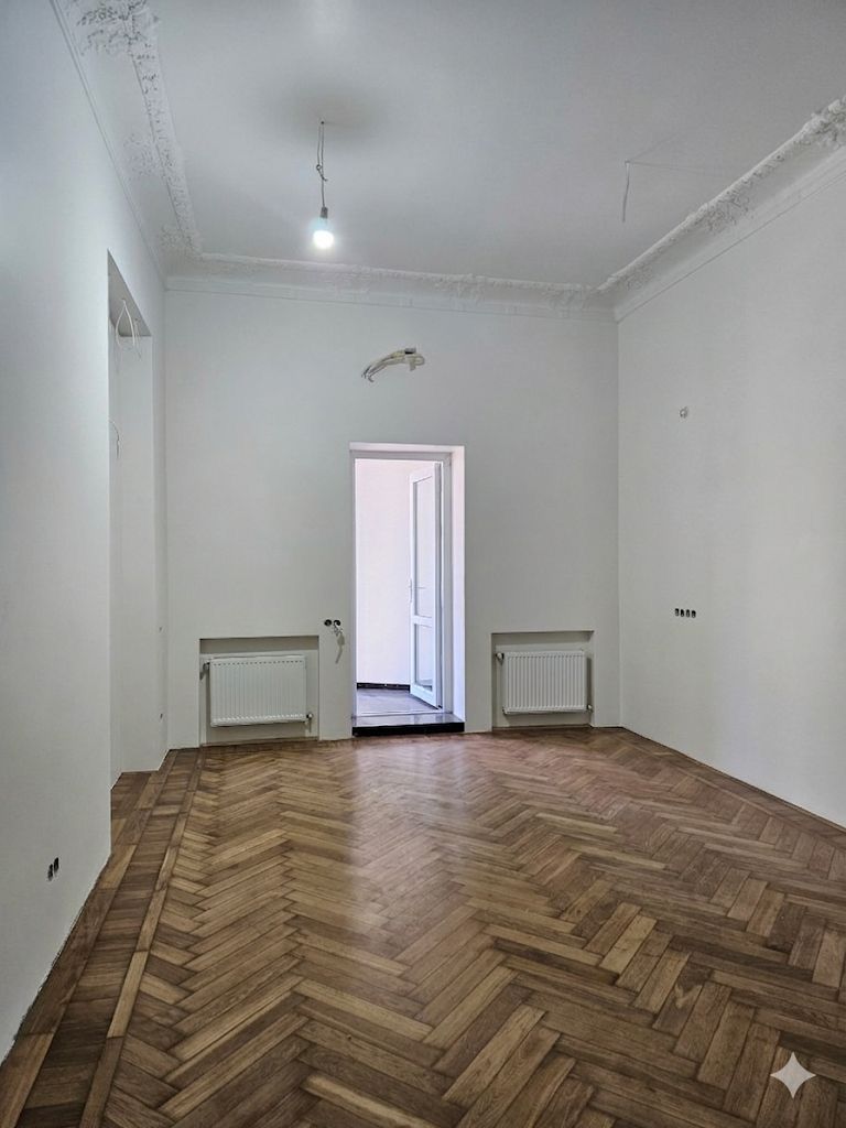 Фасадное помещение 144 кв м на Французском бульваре с ремонтом. ID 54136 (Фото 6)