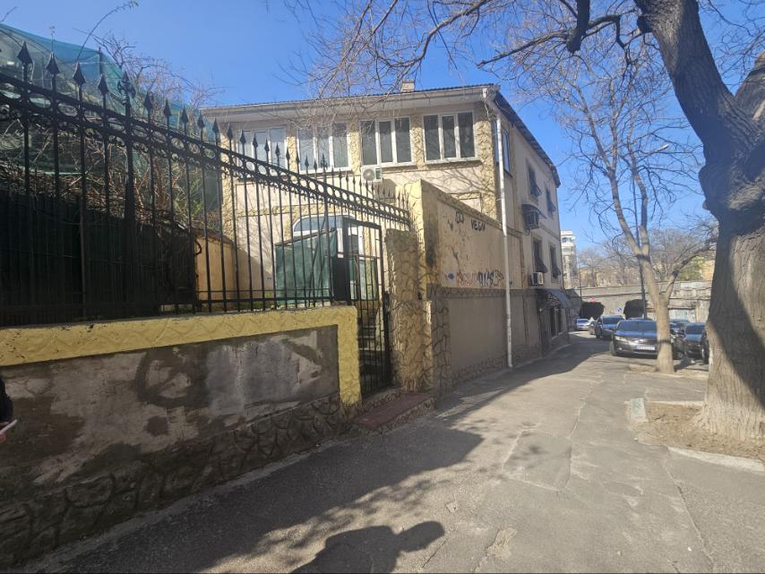 Продам здание в центре города под офис, представительство ID 52406 (Фото 14)