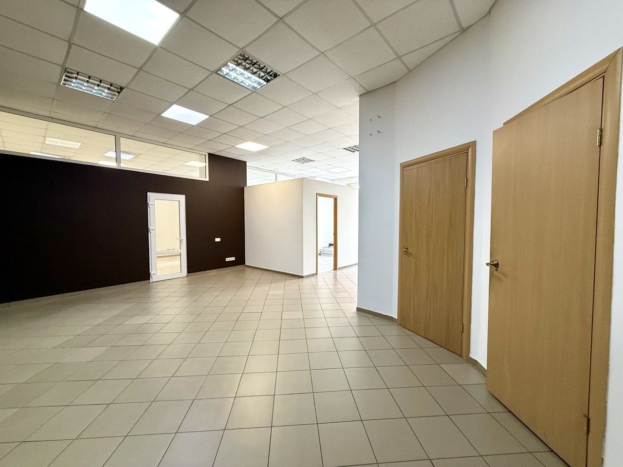 Аренда офиса 120 м² в ЖК «Мерседес» у парка Шевченко ID 25505 (Фото 1)