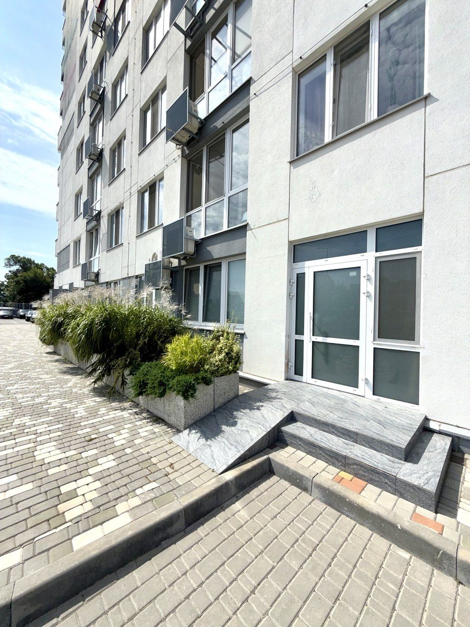 Готовый медицинский центр 90 м² с ремонтом в новом ЖК ID 52514 (Фото 1)