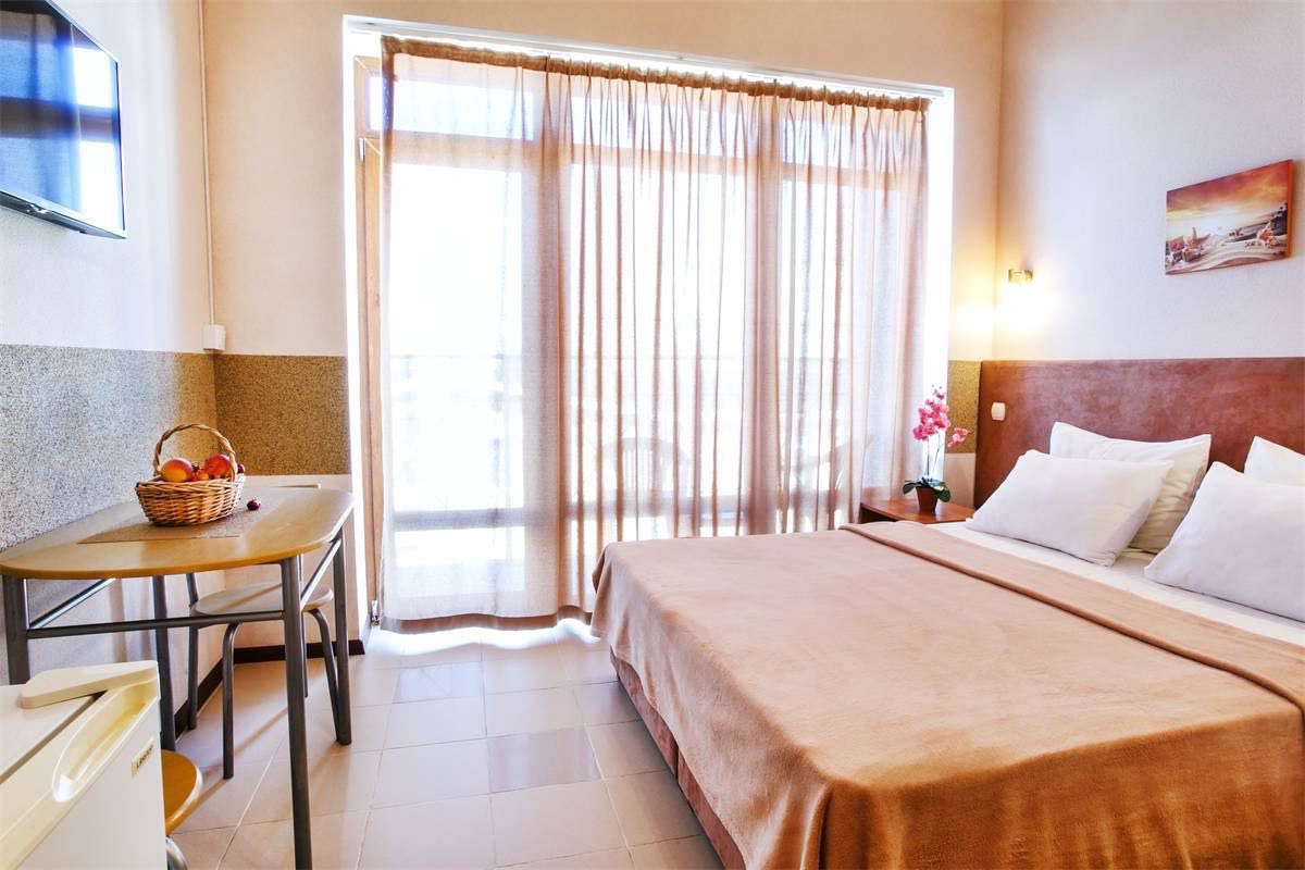 Гостиница в Коблево, 1 линия моря, 1192 м², участок с Госактом ID 54409 (Фото 14)